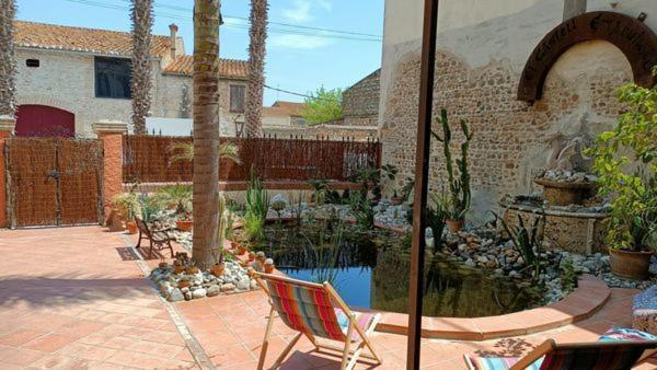 Hotel El Castell Embruixat Saint-Hippolyte  Exterior foto
