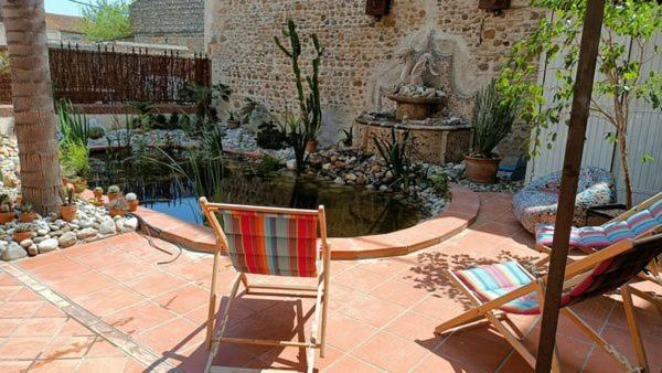 Hotel El Castell Embruixat Saint-Hippolyte  Exterior foto