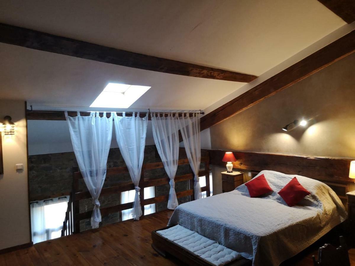 Hotel El Castell Embruixat Saint-Hippolyte  Exterior foto